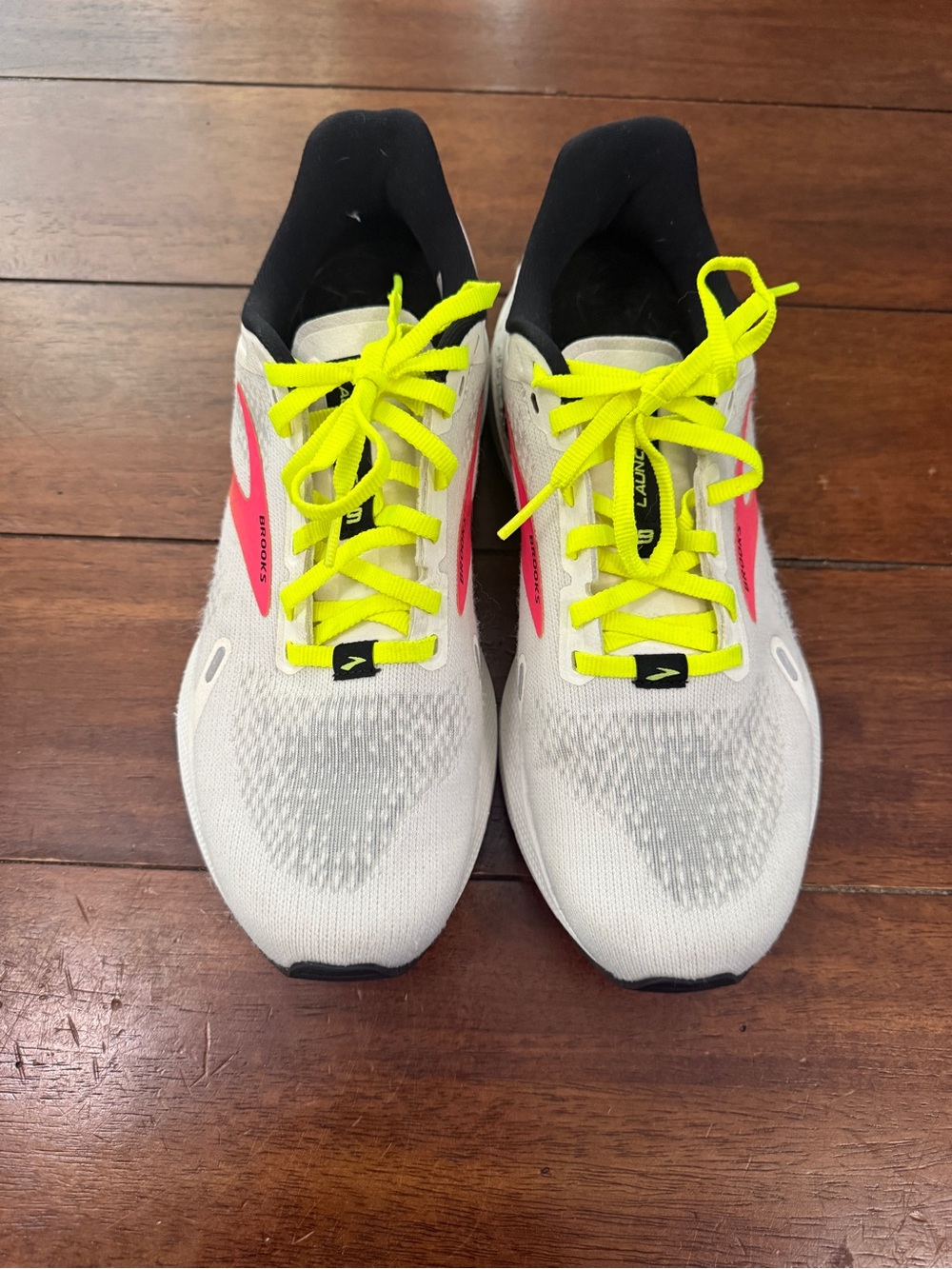 Brooks Women’s Launch GTS 9 Neon Colorway - Picture 4 of 8